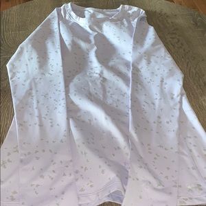 Long sleeve athletic shirt